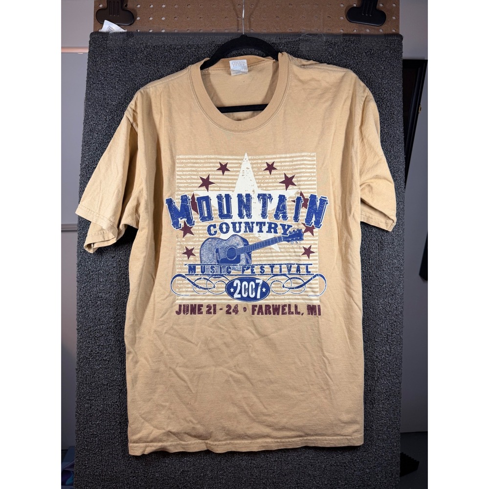 Gildan T-Shirt Mens Large Tan Mountain Country Music Festival 2007 Graphic Tee